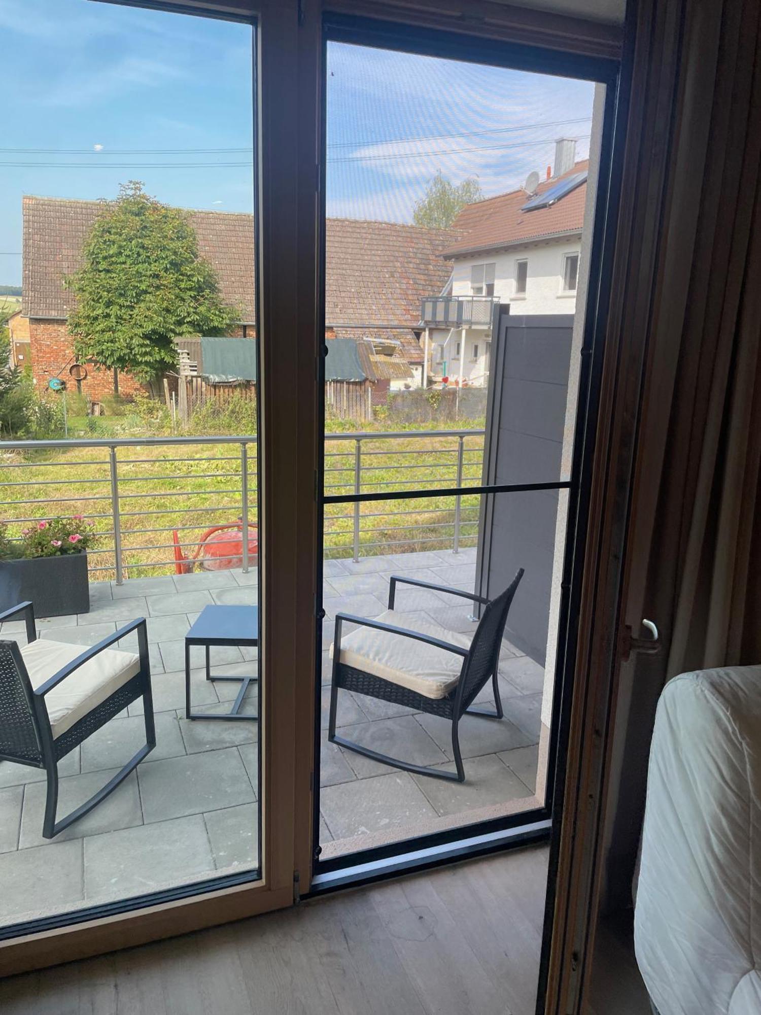 Bernstadt  Modernes & Gepflegtes Hotelzimmer Mit Kueche! מראה חיצוני תמונה